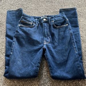 Good American Always Fits Good Waist. Skinny Fit. Medium Blue Wash. Size 6-12.